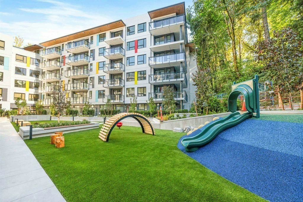 2015 Saint Johns Street, Port Moody, BC, V3H 0N5 - 14