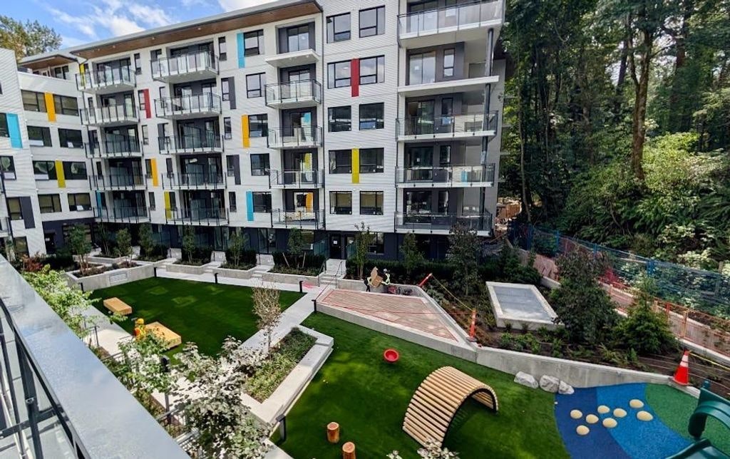 2015 Saint Johns Street, Port Moody, BC, V3H 0N5 - 8