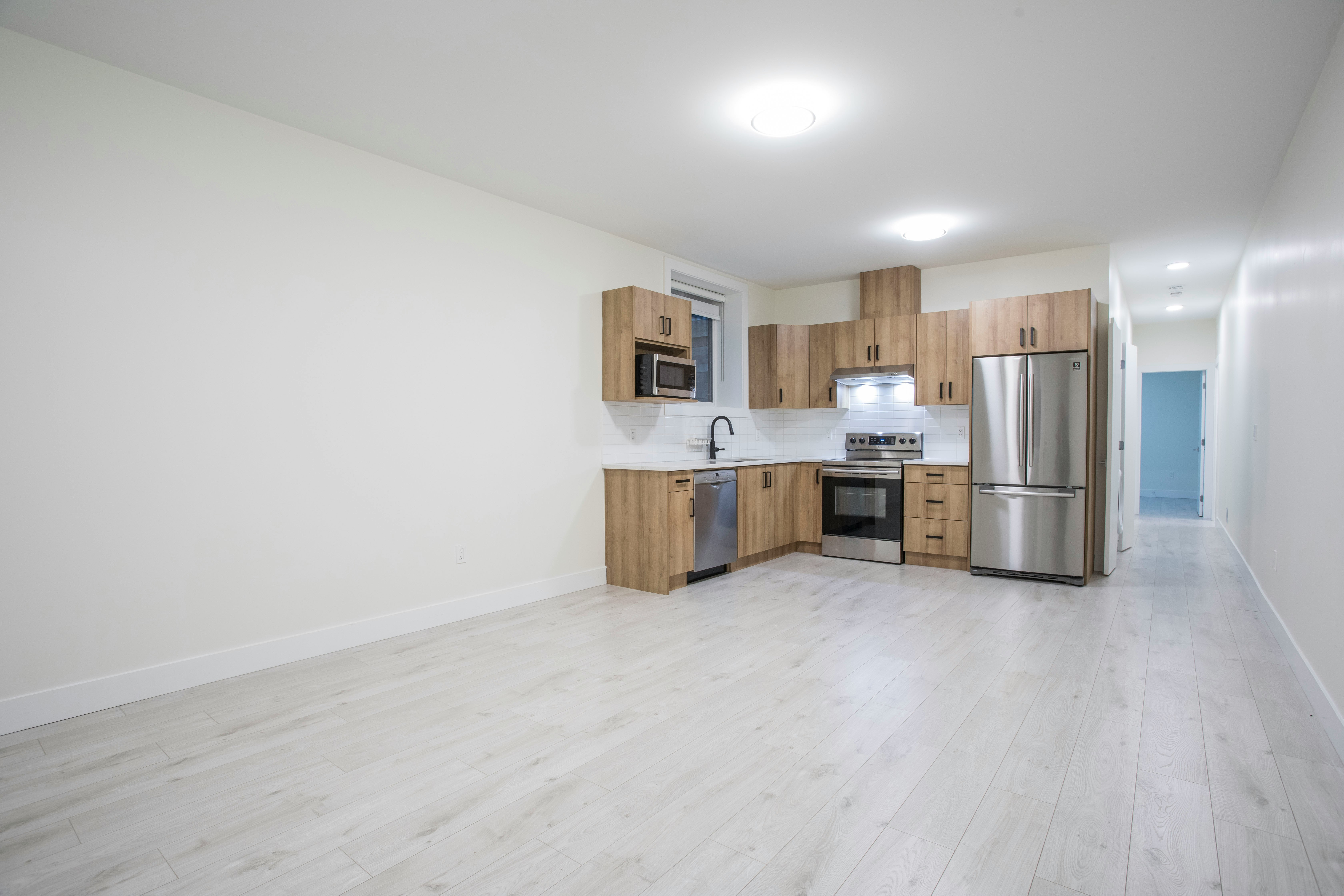 BSMT-156 A Street, Surrey, BC, V4N 6T6 - 8
