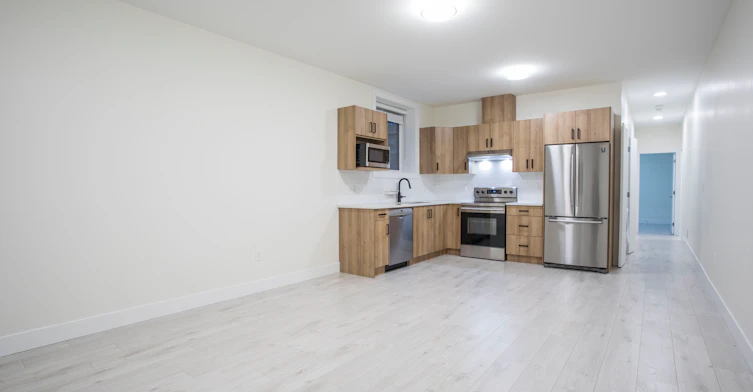 BSMT-156 A Street, Surrey, BC, V4N 6T6 - 8