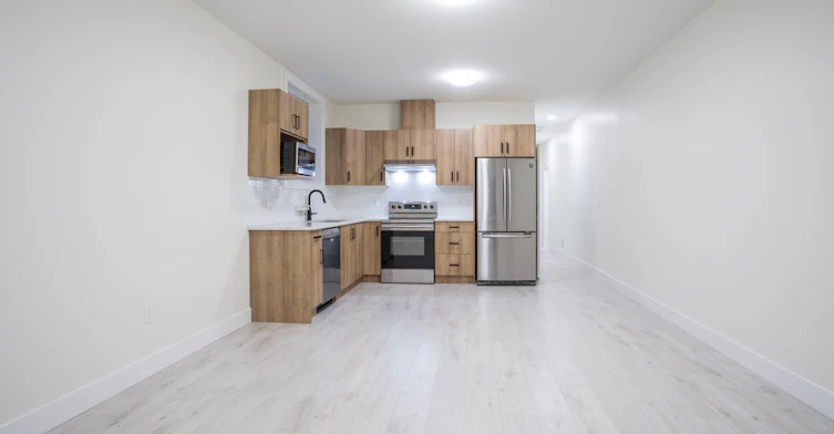 BSMT-156 A Street, Surrey, BC, V4N 6T6 - 9