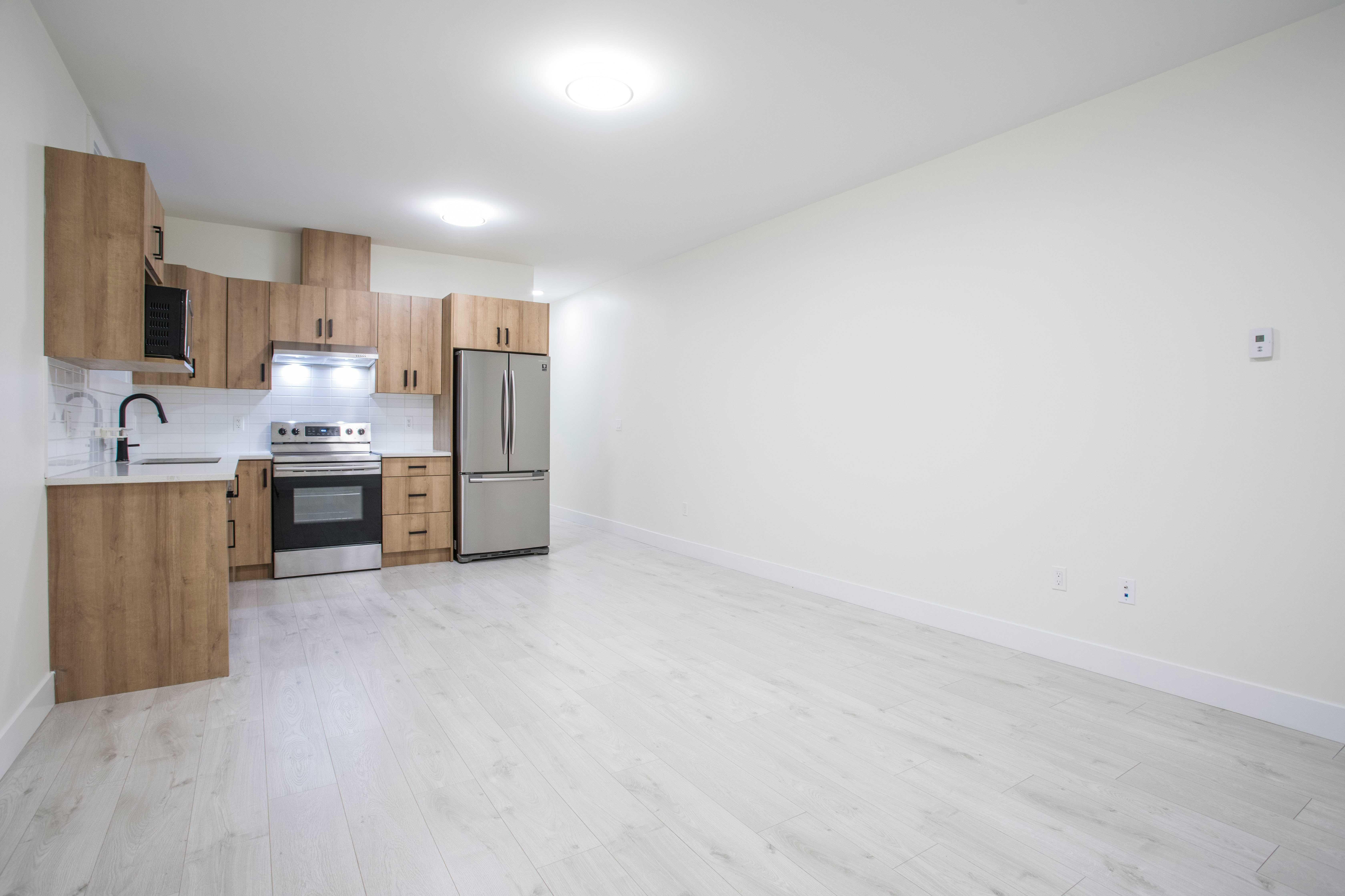 BSMT-156 A Street, Surrey, BC, V4N 6T6 - 10
