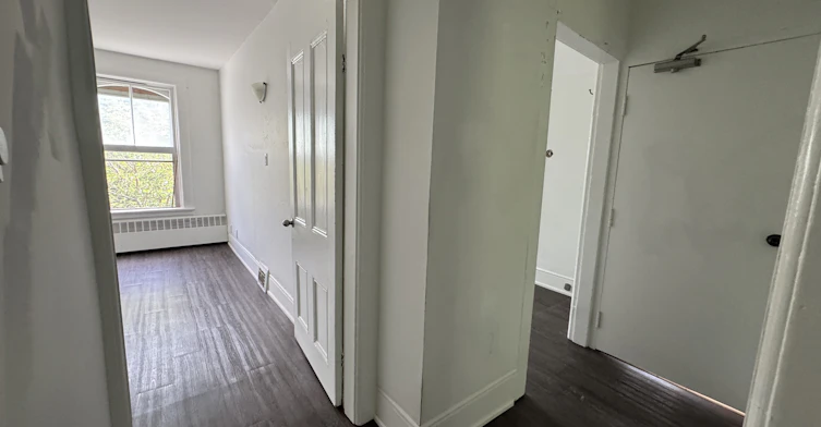 2-4 Peel Street, Barrie, ON, L4M 3K8 - 4