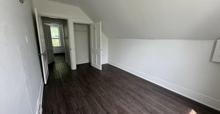 2-4 Peel Street, Barrie, ON, L4M 3K8 - 7