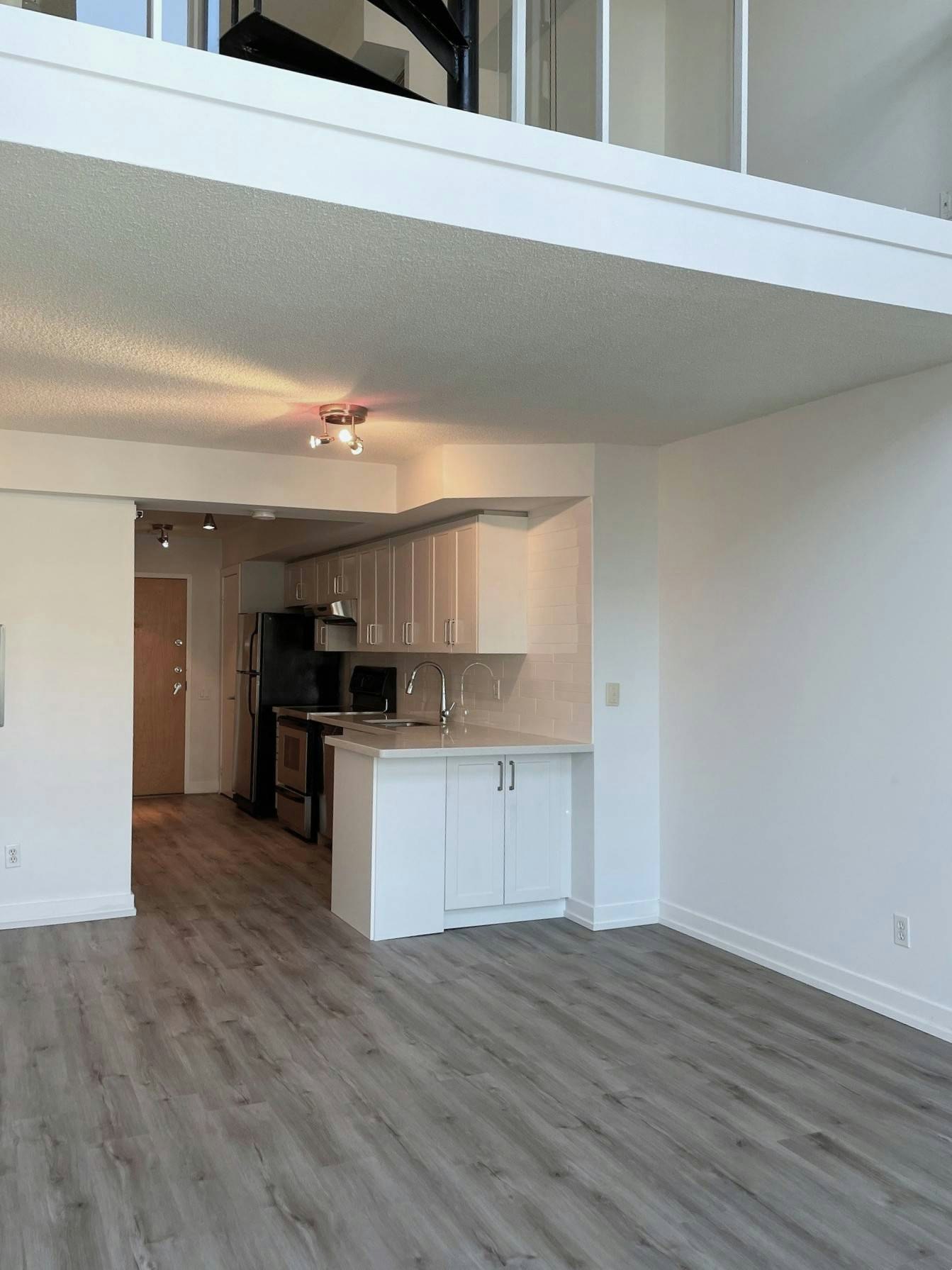 LPH2-77 Lombard Street, Toronto, ON, M5C 3E1