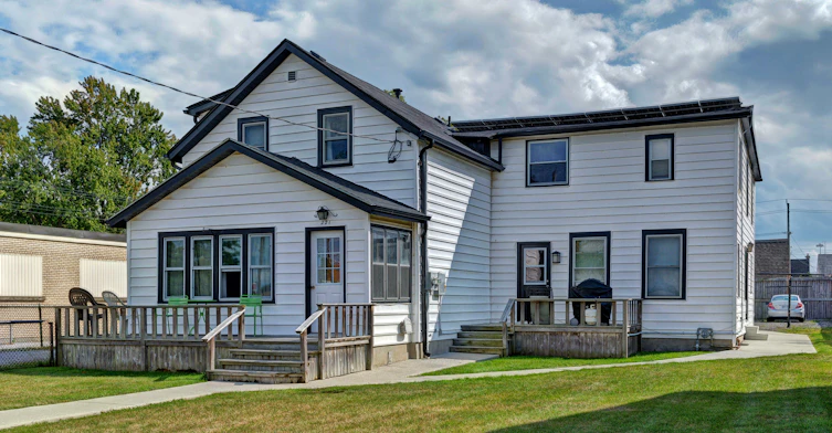 6-221 Michigan Avenue, Point Edward, ON, N7V 1E7