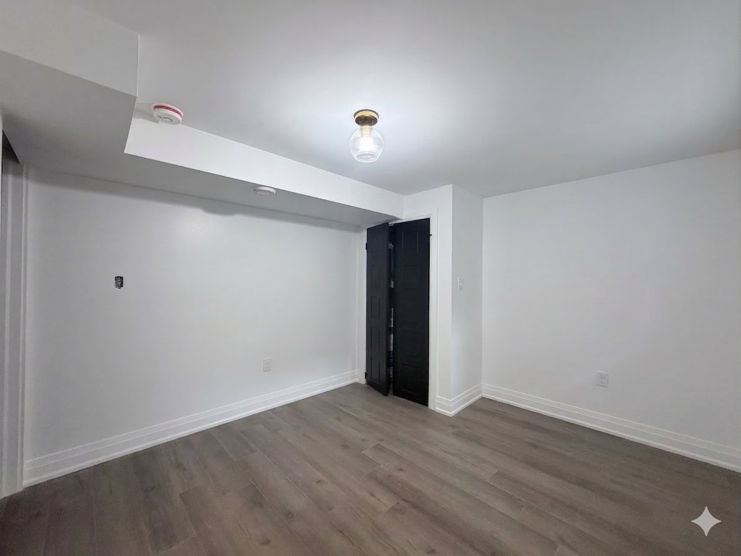 Basement-184 Ottawa Street S, Hamilton, ON, L8K 2E6 - 4