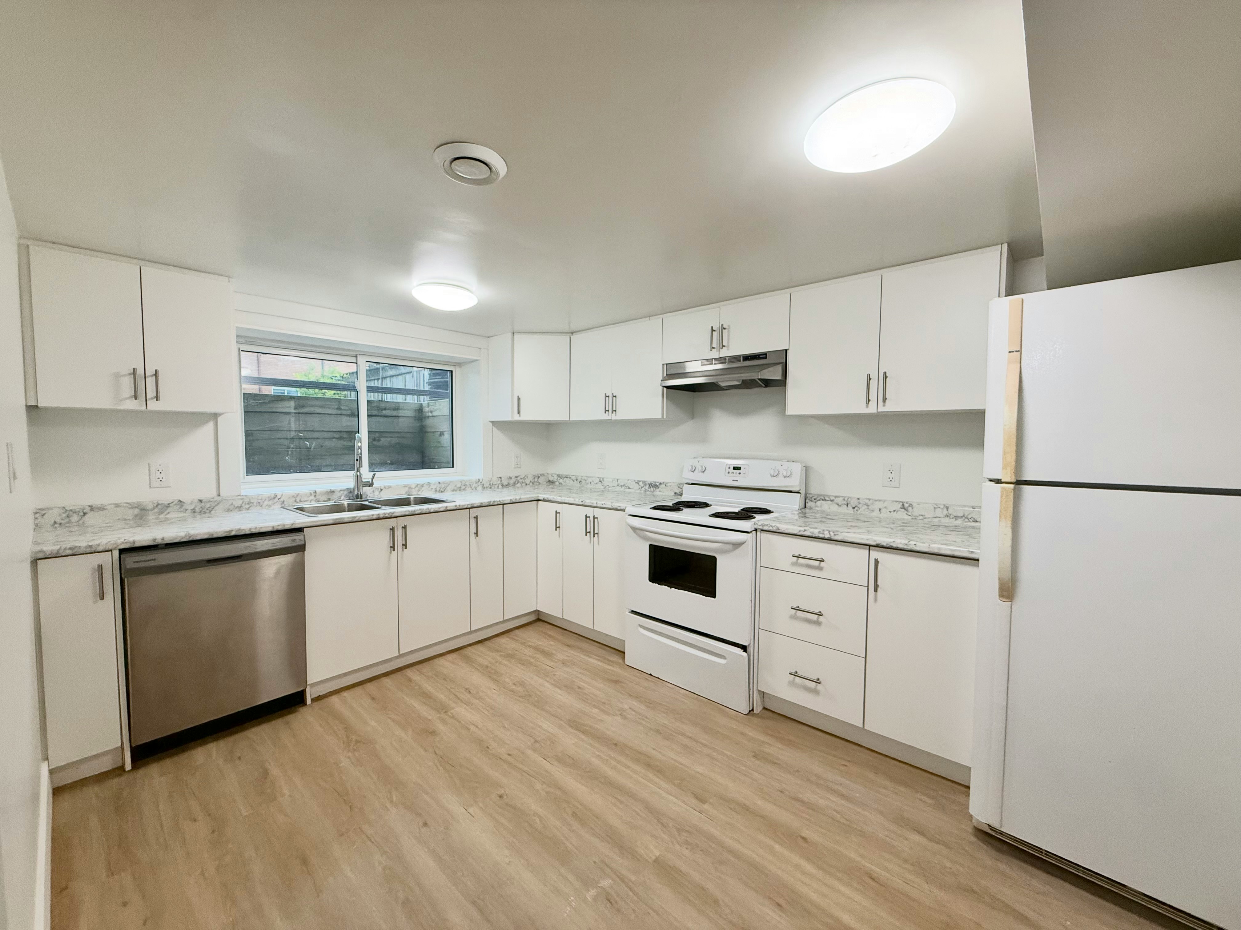 428 Thorold Road, Welland, ON, L3C 3W6 - 10