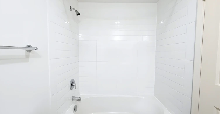 220 Cannon Street E, Hamilton, ON, L8L 2B1 - 8