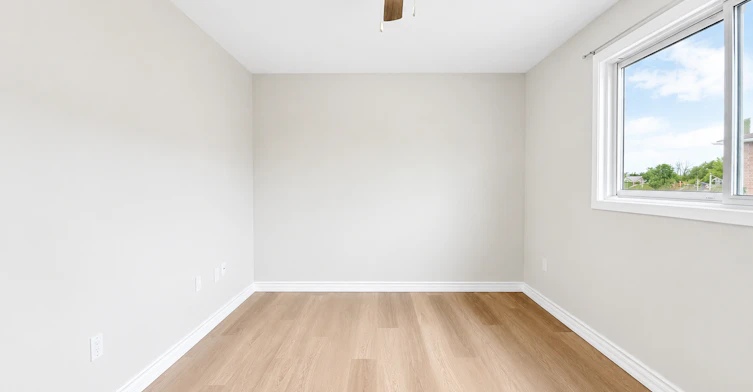 Unit 14-19 Empire Street, Welland, ON, L3B 2L3 - 12