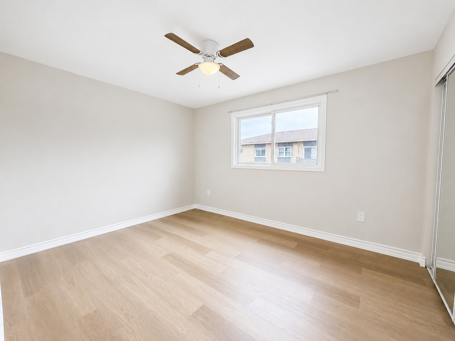 Unit 14-19 Empire Street, Welland, ON, L3B 2L3 - 13