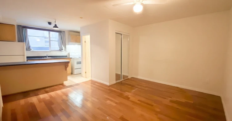 B3-284 Lawrence Avenue West, Toronto, ON, M5M 1B3