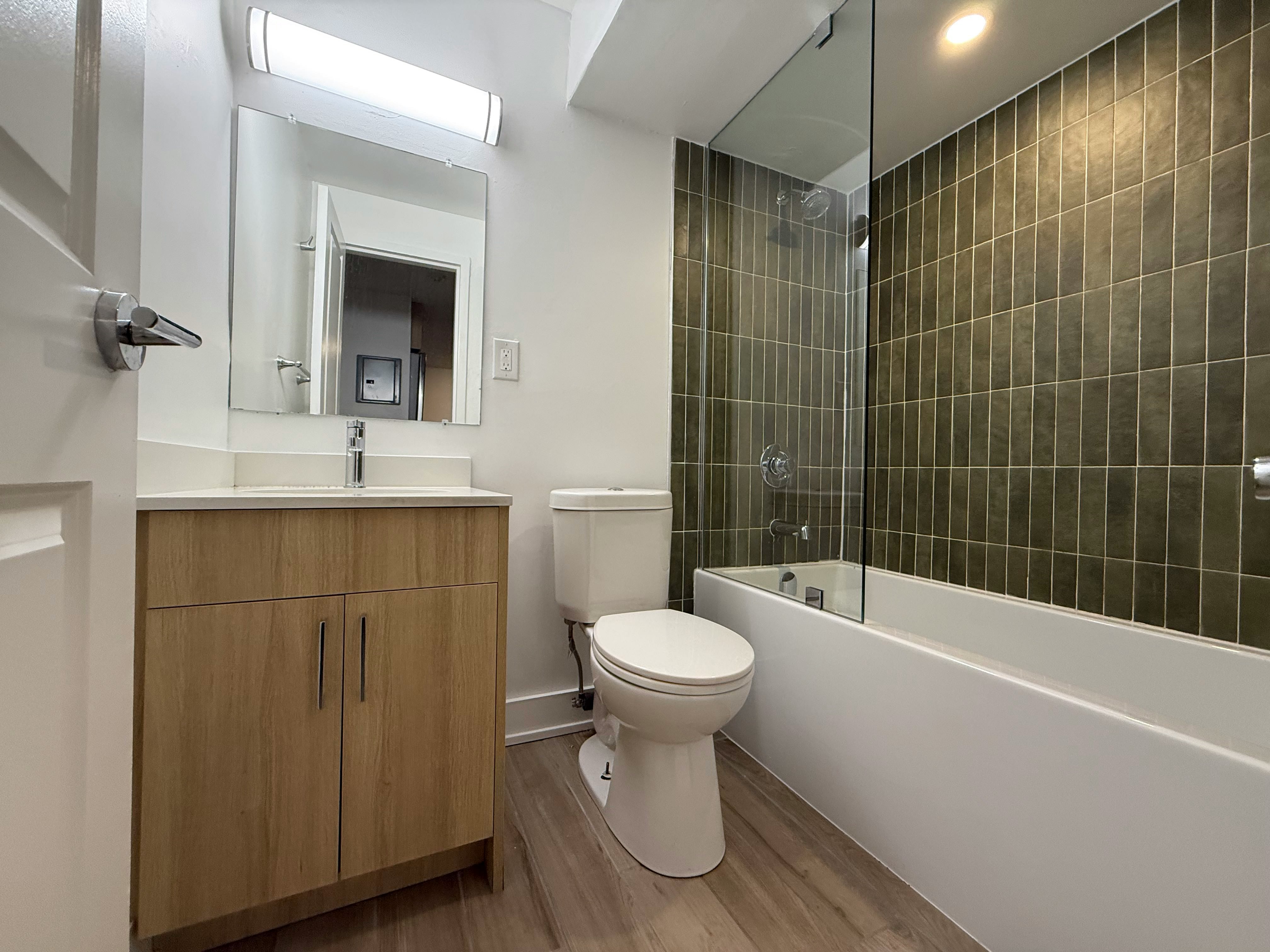 Studio-160 Dowling Ave, Toronto, Toronto, ON, M6K 3A6 - 7