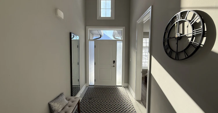 9861 Glendon Drive, Komoka, ON, N0L 1R0 - 2