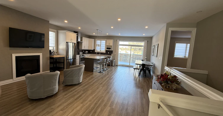 9861 Glendon Drive, Komoka, ON, N0L 1R0 - 4