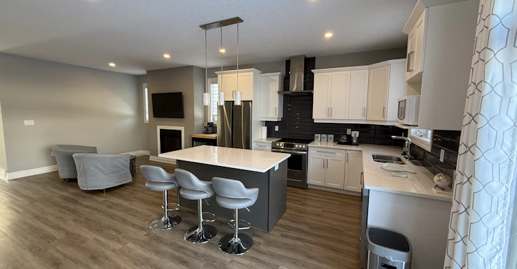 9861 Glendon Drive, Komoka, ON, N0L 1R0 - 6