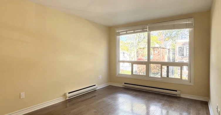 201-176 Howland Avenue, Toronto, ON, M5R 3B6 - 2