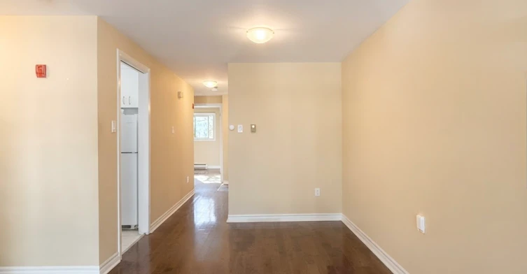 201-176 Howland Avenue, Toronto, ON, M5R 3B6 - 7