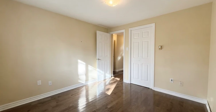 201-176 Howland Avenue, Toronto, ON, M5R 3B6 - 17