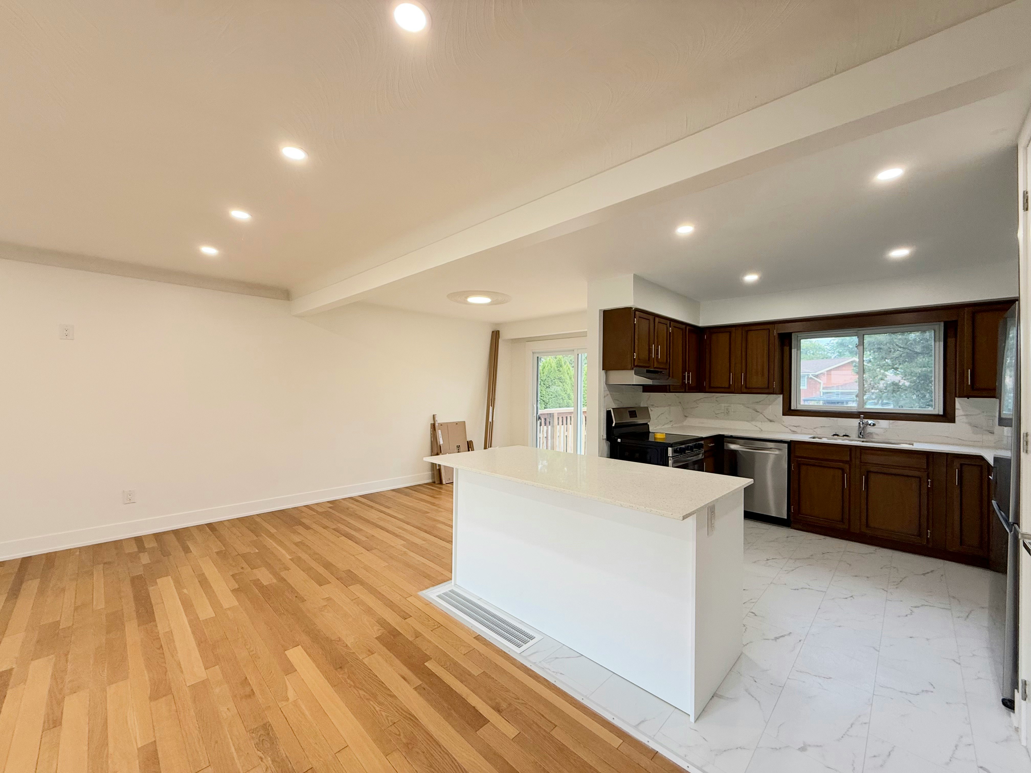 47 Sherwood Forest Trail, Welland, ON, L3C 5X7 - 2