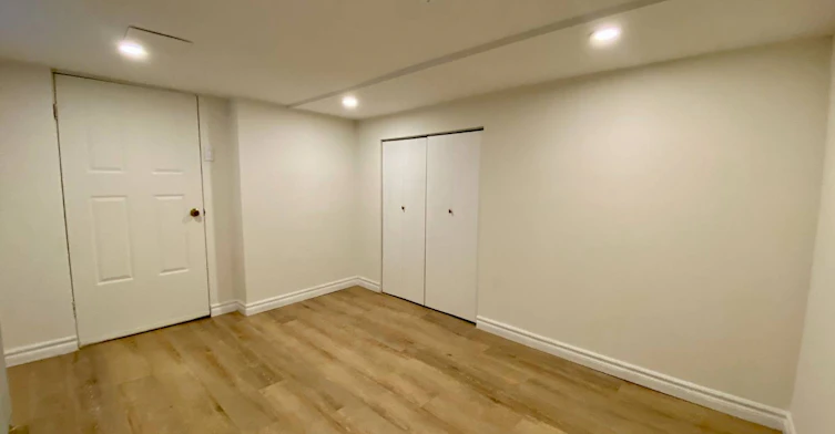 BSMT-38 Humberside Avenue, Toronto, ON, M6P 1J7 - 13