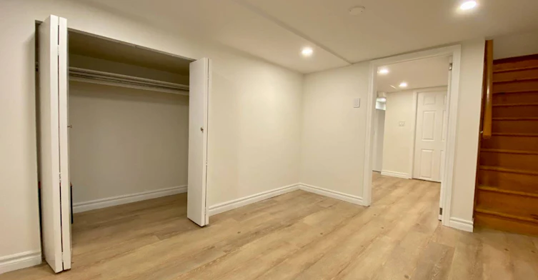 BSMT-38 Humberside Avenue, Toronto, ON, M6P 1J7 - 14