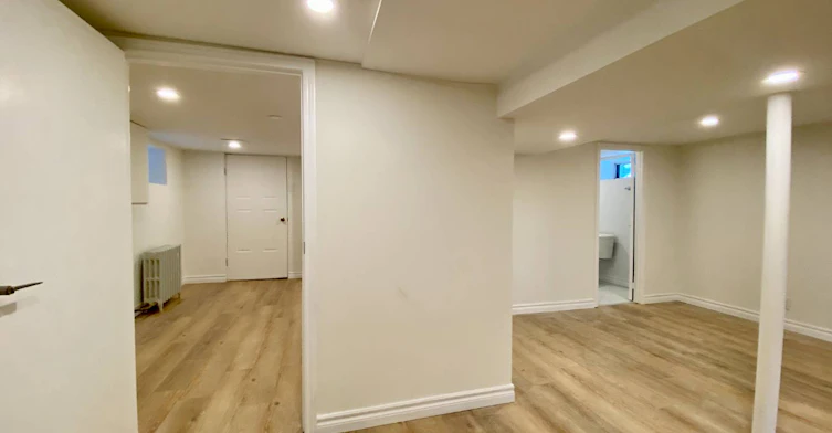 BSMT-38 Humberside Avenue, Toronto, ON, M6P 1J7 - 10