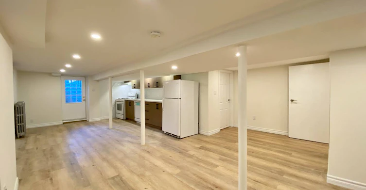 BSMT-38 Humberside Avenue, Toronto, ON, M6P 1J7 - 7
