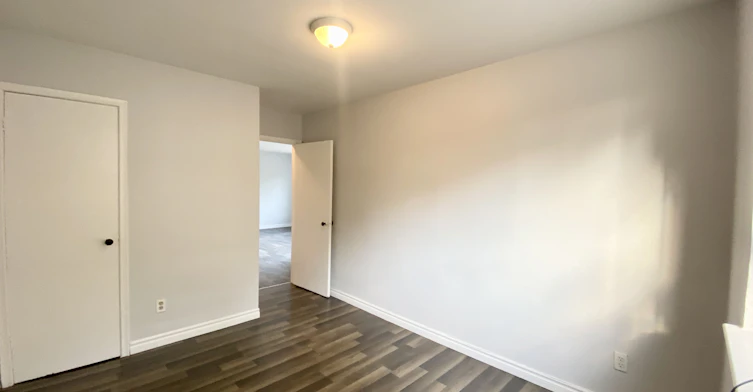4-127 Scarlett Road, Toronto, ON, M6N 4K6 - 15