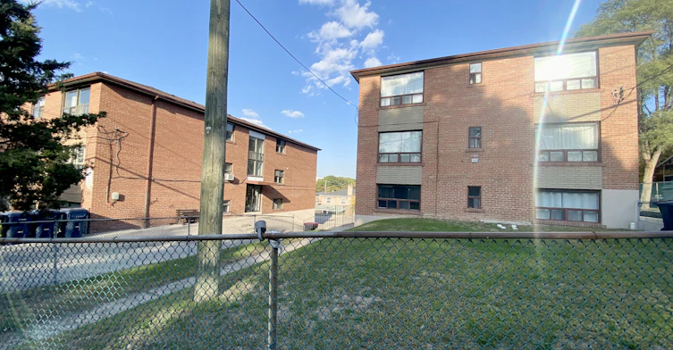 4-127 Scarlett Road, Toronto, ON, M6N 4K6 - 22