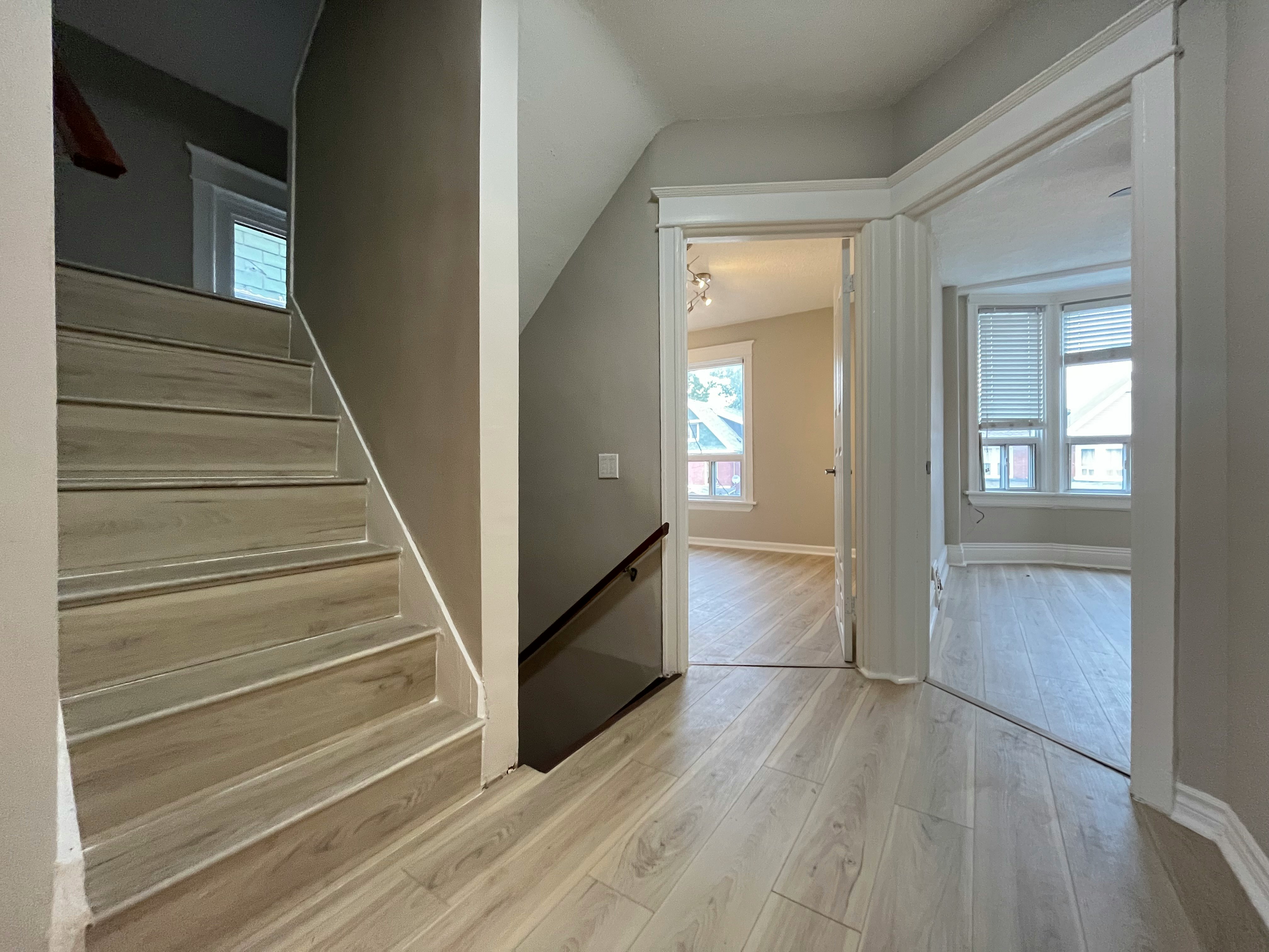 12 Senator Avenue, Hamilton, ON, L8L 1Z4 - 17