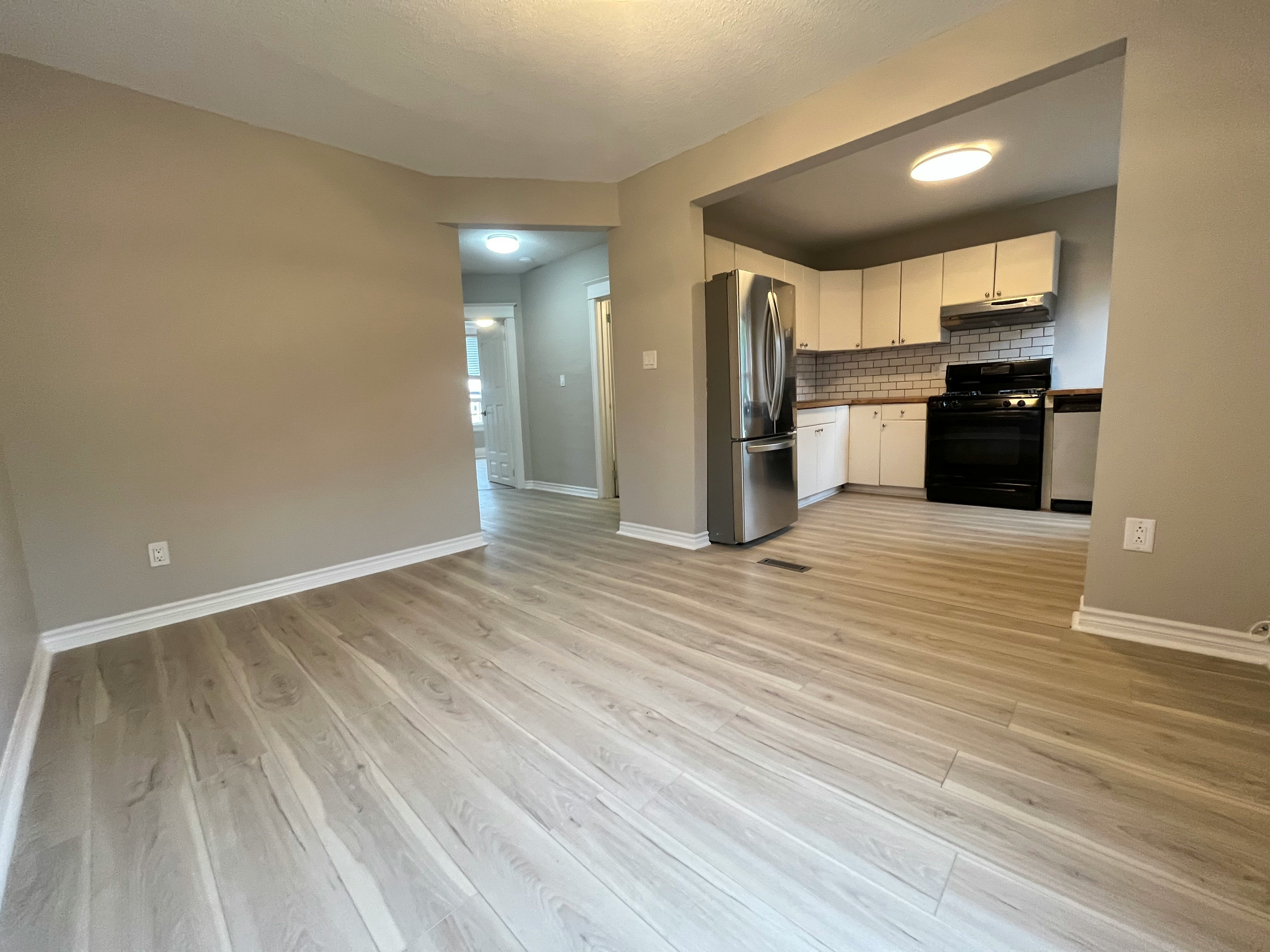 12 Senator Avenue, Hamilton, ON, L8L 1Z4 - 8
