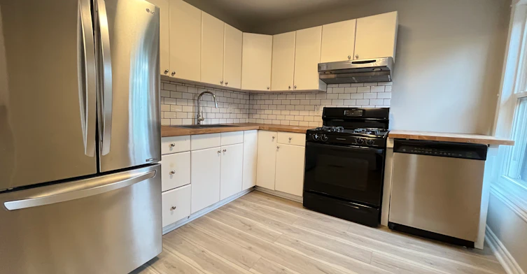 12 Senator Avenue, Hamilton, ON, L8L 1Z4 - 9