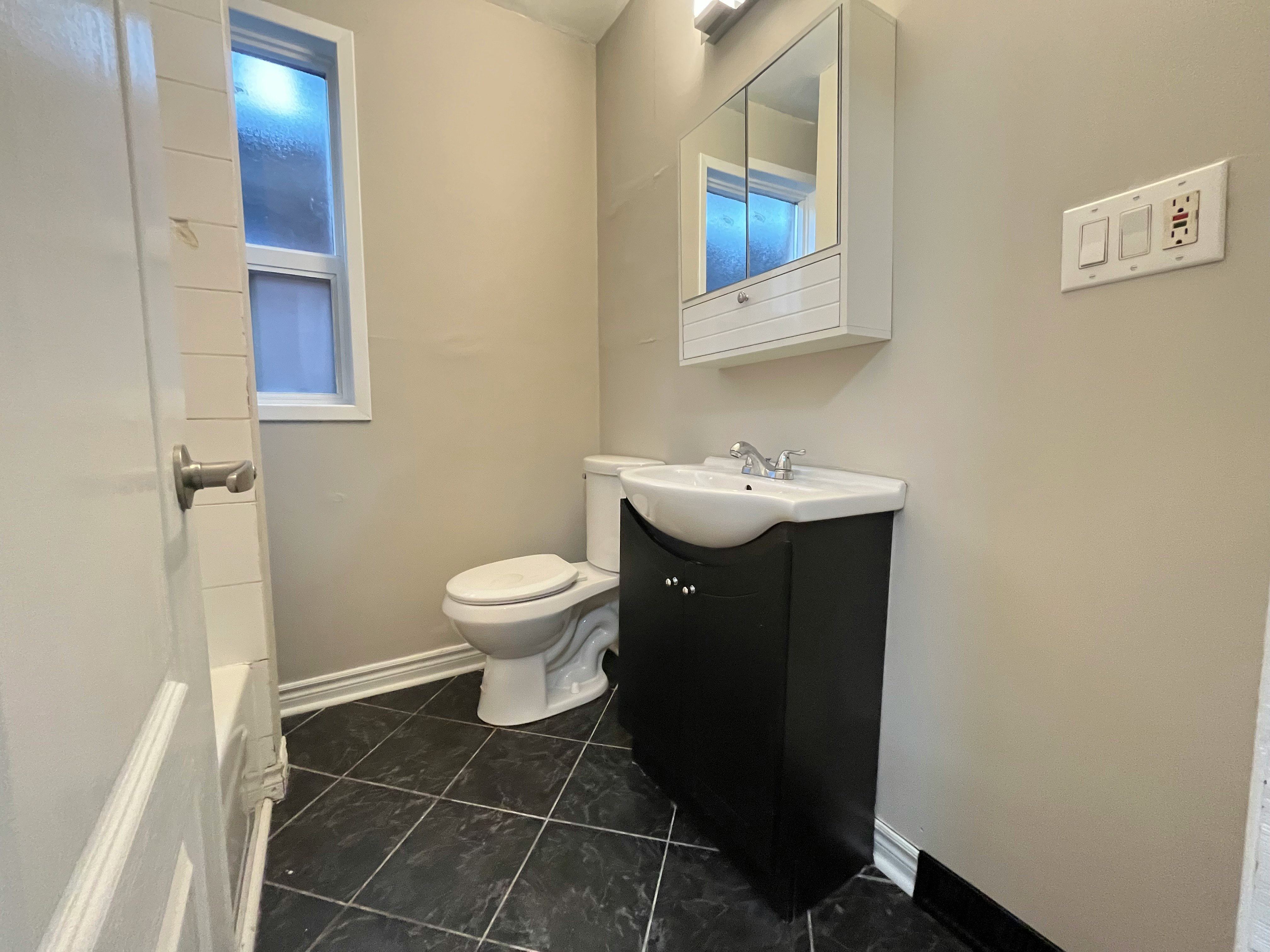 12 Senator Avenue, Hamilton, ON, L8L 1Z4 - 15