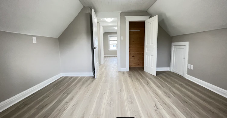 12 Senator Avenue, Hamilton, ON, L8L 1Z4 - 21