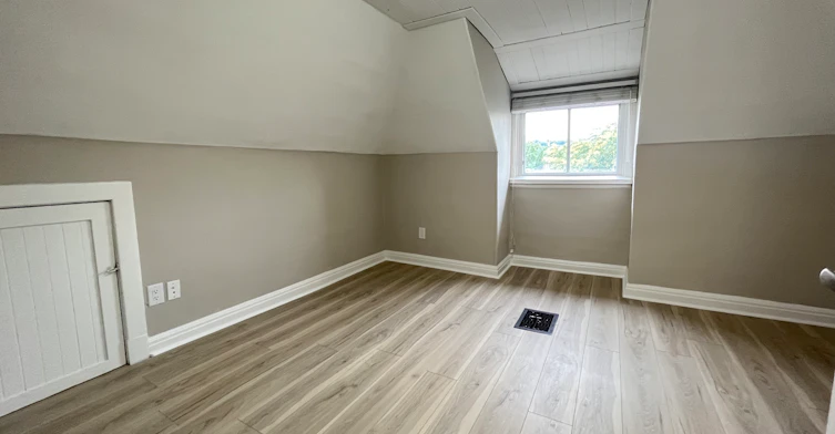 12 Senator Avenue, Hamilton, ON, L8L 1Z4 - 18