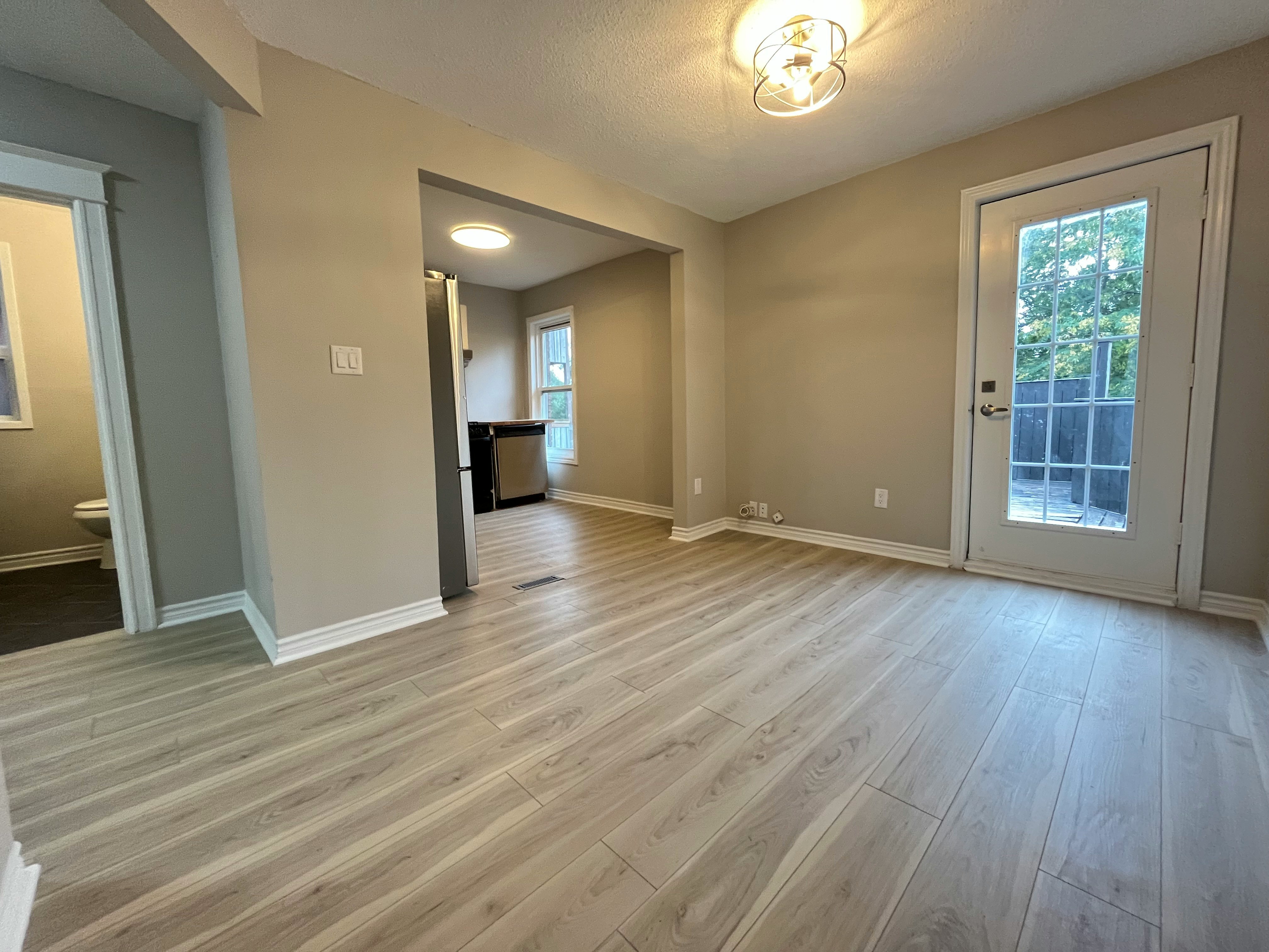 12 Senator Avenue, Hamilton, ON, L8L 1Z4 - 7