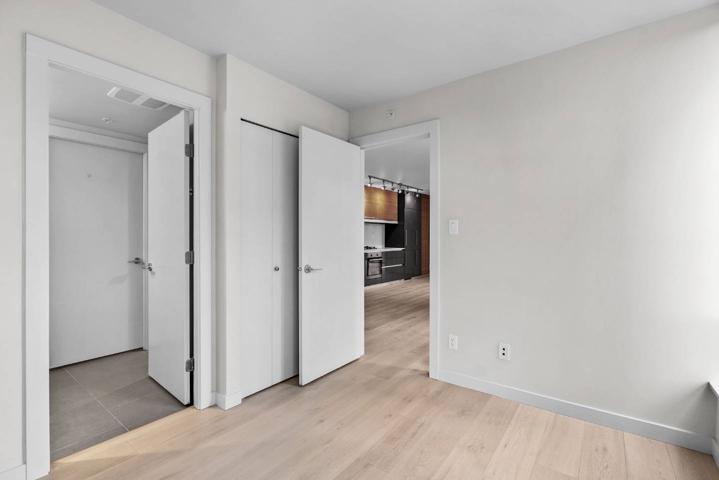 512-189 Keefer Street, Vancouver, BC, V6A 0C8 - 11