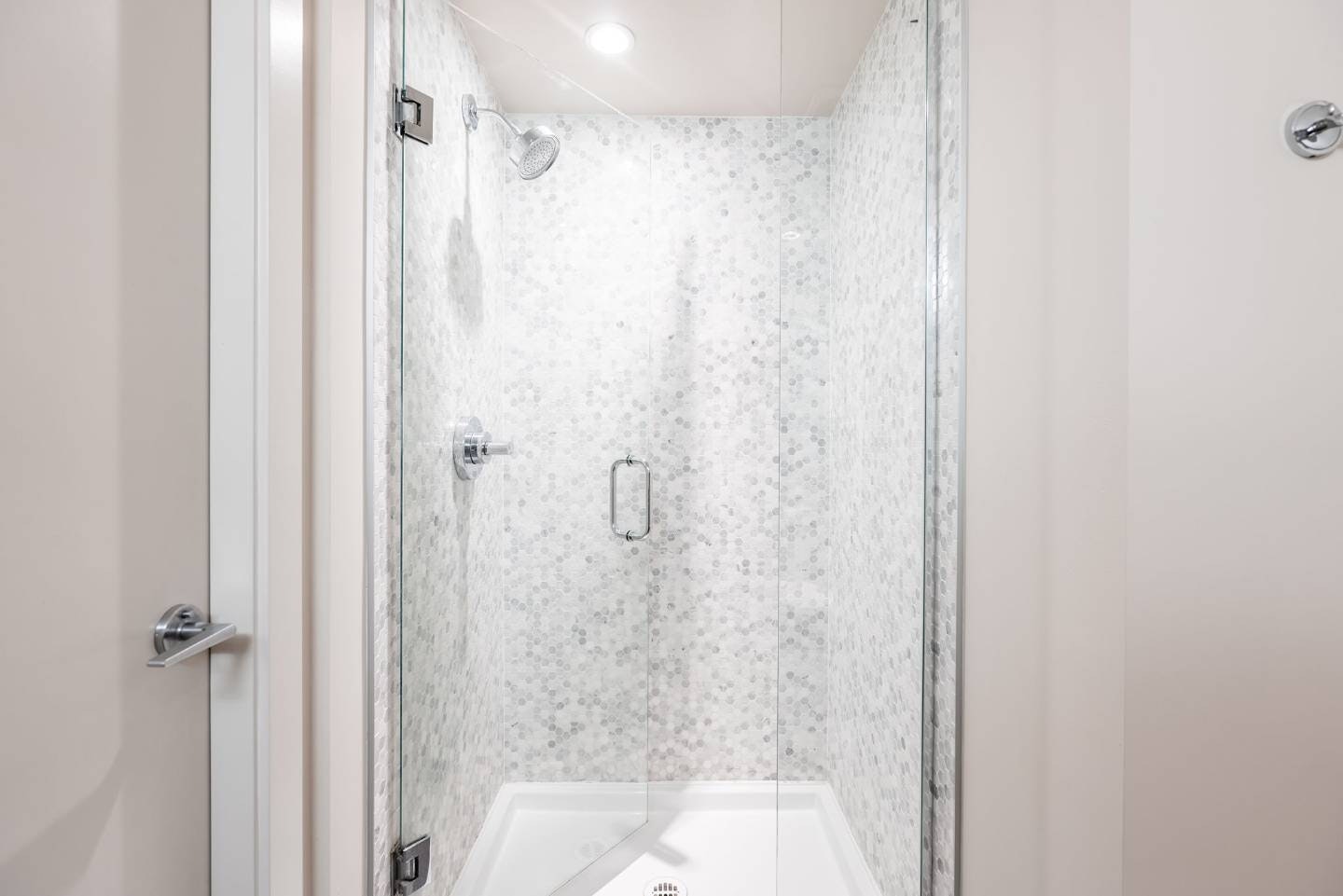 512-189 Keefer Street, Vancouver, BC, V6A 0C8 - 14