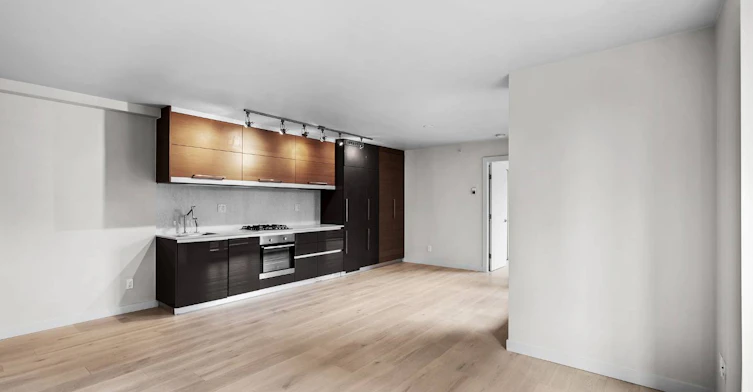 512-189 Keefer Street, Vancouver, BC, V6A 0C8 - 4