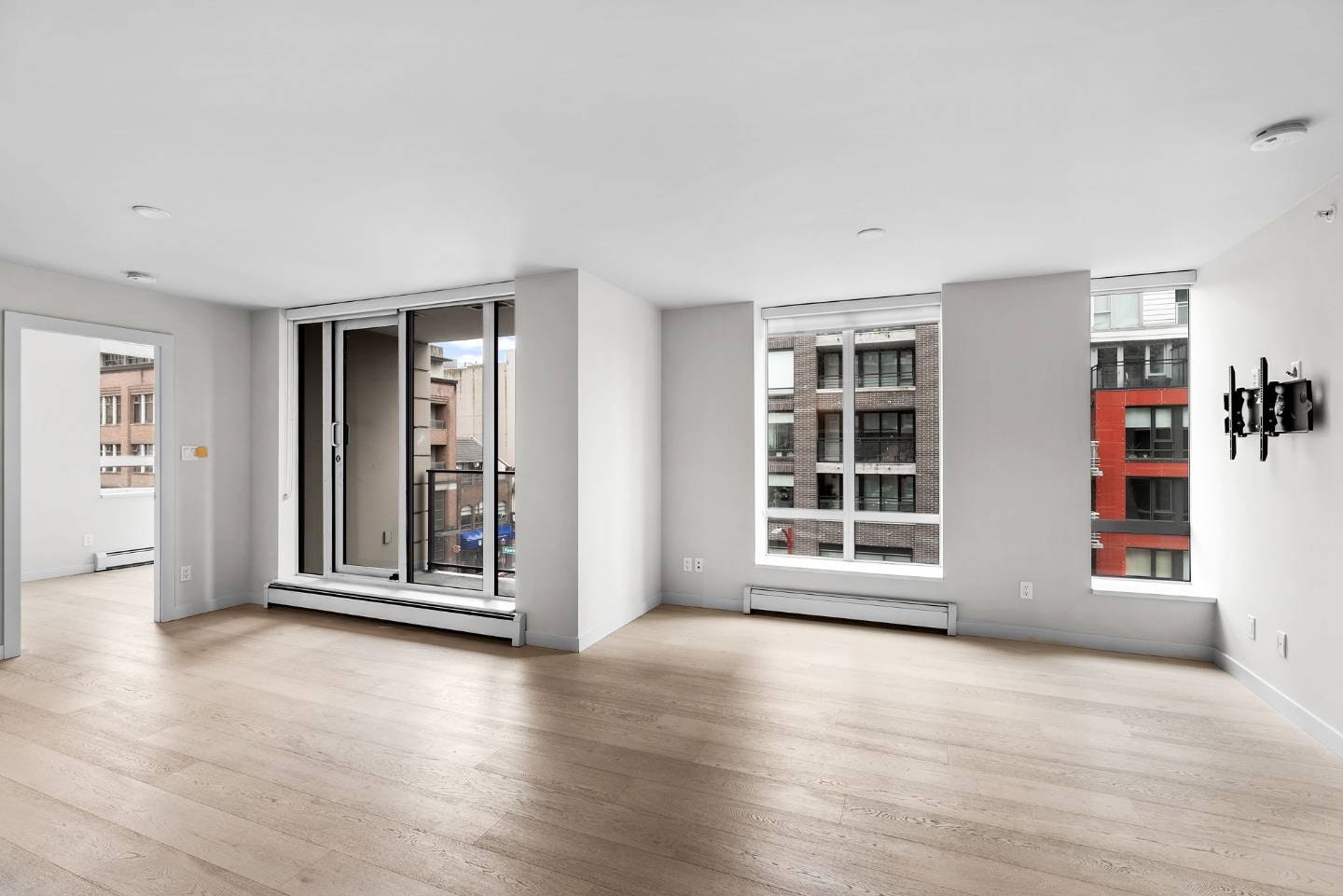 512-189 Keefer Street, Vancouver, BC, V6A 0C8 - 3