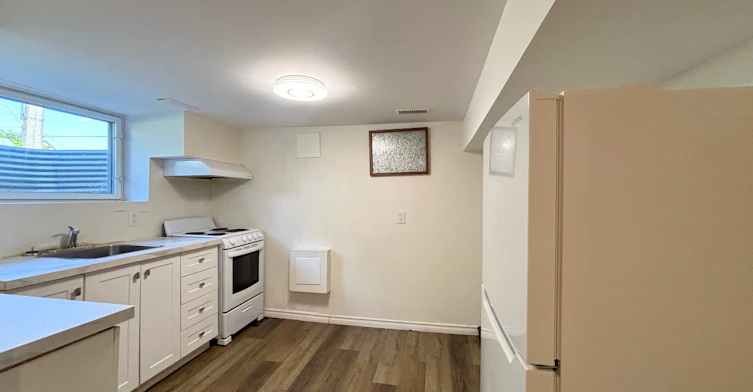 78 1st Street West, Hamilton, ON, L9C 3C4