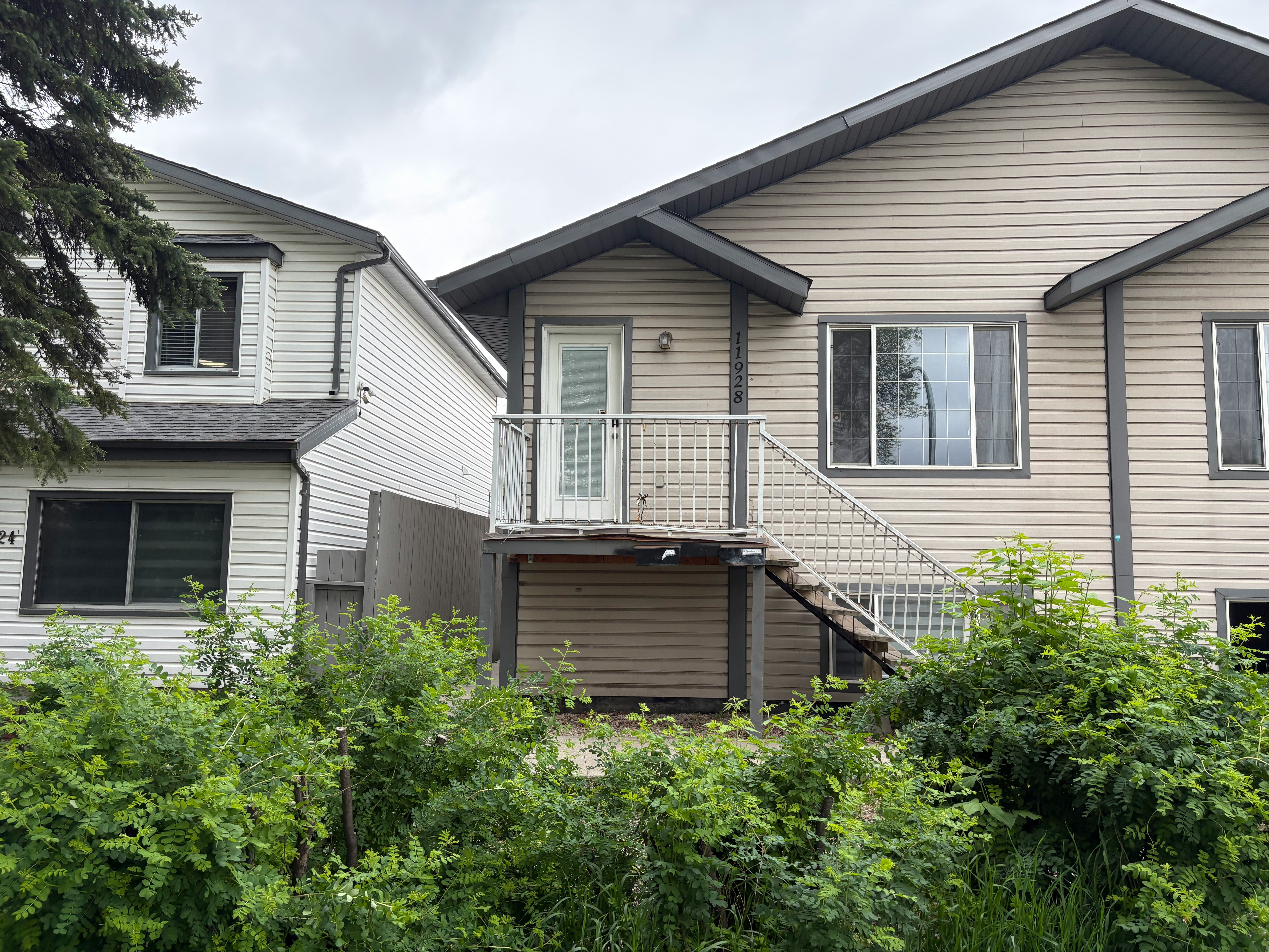 11930 80 Street Northwest, Edmonton, AB, T5B 2N7 - 2
