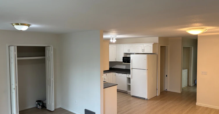11930 80 Street Northwest, Edmonton, AB, T5B 2N7 - 3
