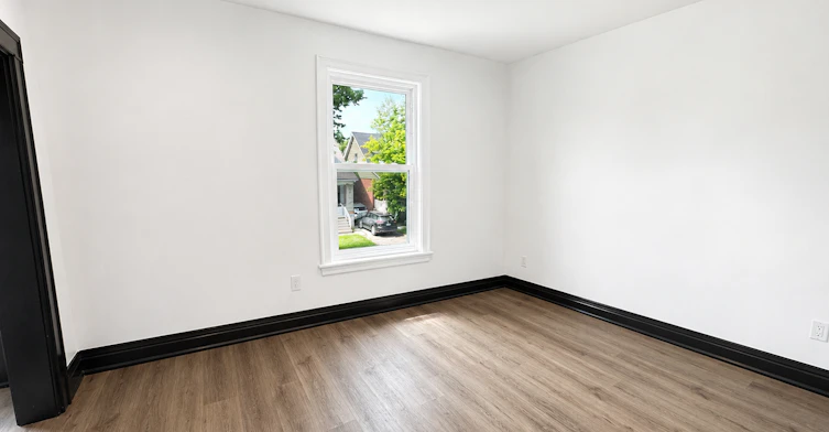 Unit 2-108 Kensington Avenue N, Hamilton, ON, L8L 7N2 - 6
