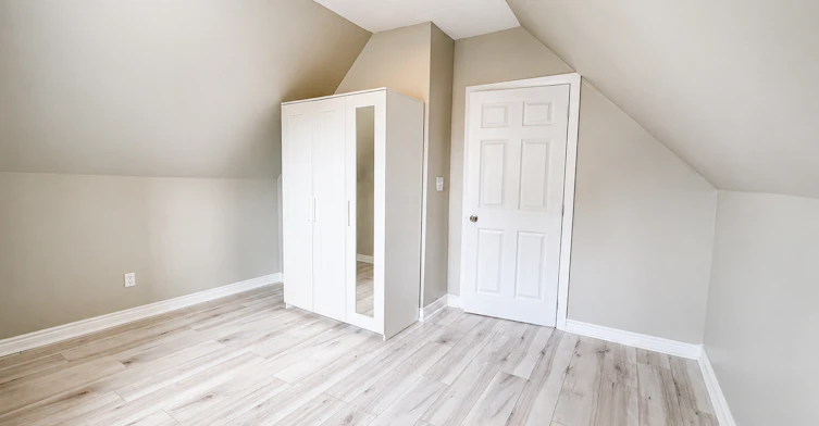 Unit 2-108 Kensington Avenue N, Hamilton, ON, L8L 7N2 - 17