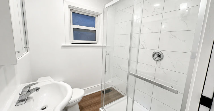 Unit 2-108 Kensington Avenue N, Hamilton, ON, L8L 7N2 - 5