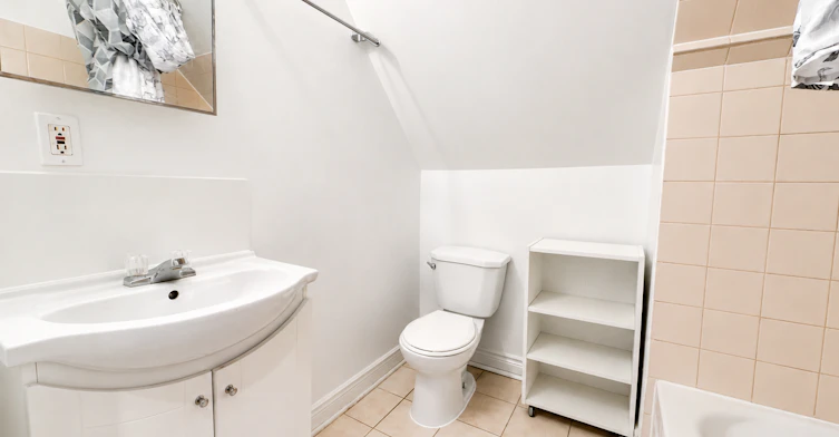 Unit 2-108 Kensington Avenue N, Hamilton, ON, L8L 7N2 - 21