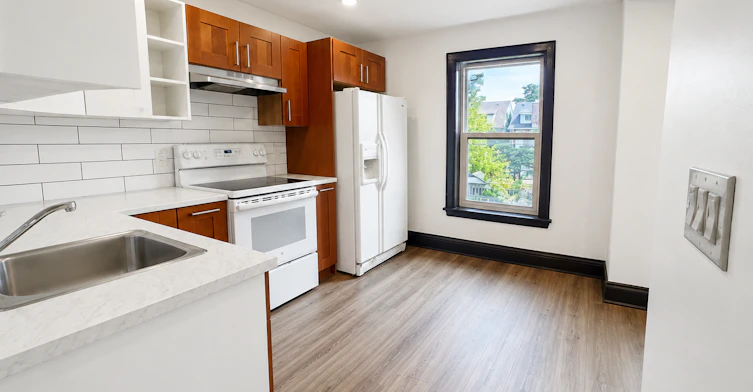 Unit 2-108 Kensington Avenue N, Hamilton, ON, L8L 7N2 - 12