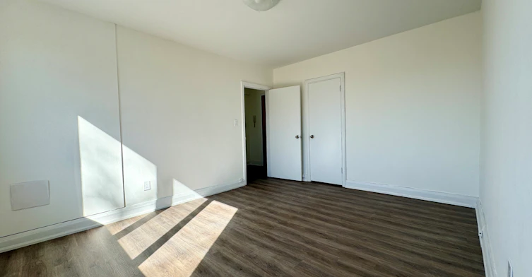 U302-36 Wood Glen Road, Toronto, ON, M1N 2V9 - 11